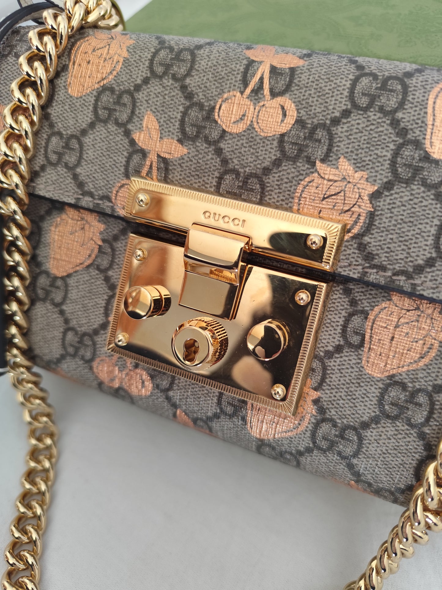 Gucci Padlock Canvas Supreme GG
