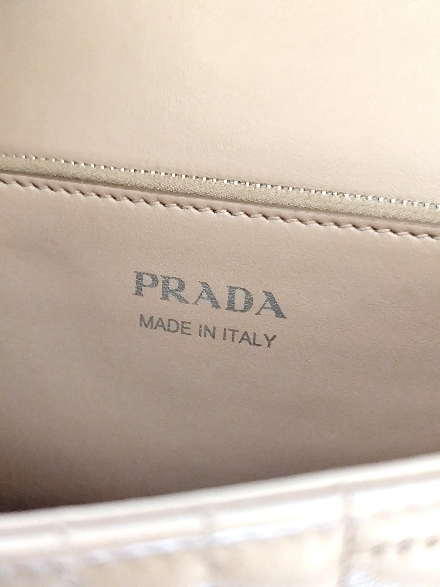 Prada Diagramme Rosa Cipria