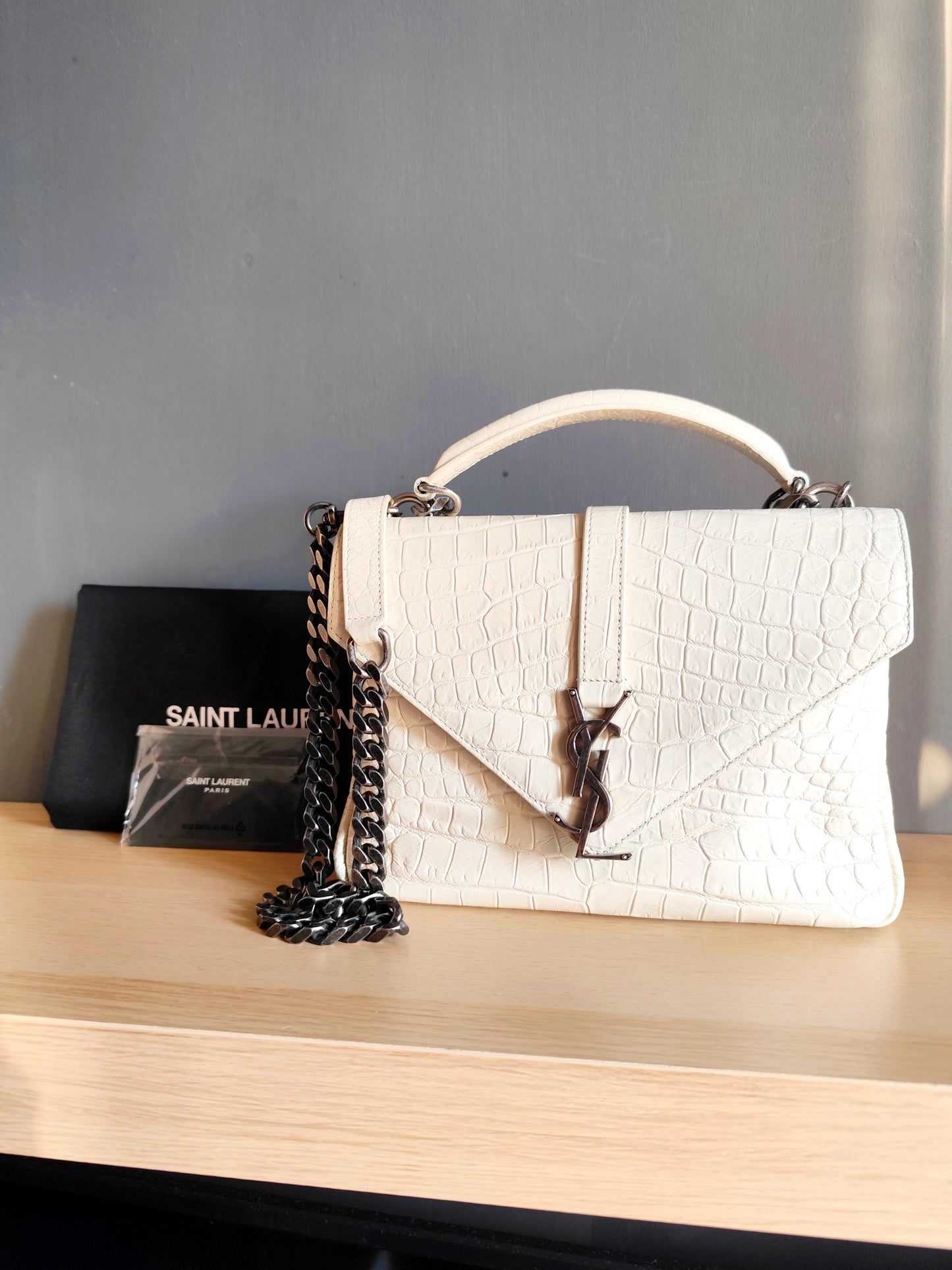 Yves Saint Laurent College Media Coccodrillo
