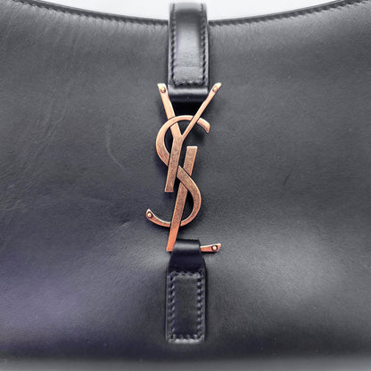 Yves Saint Laurent Le 5 à 7