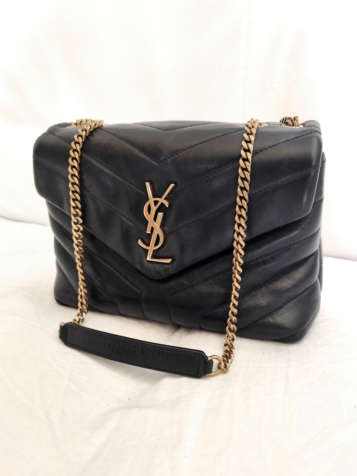 Yves Saint Laurent Loulou media